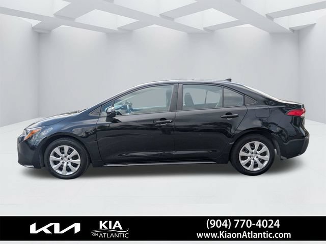 Used 2024 Toyota Corolla LE FWD image 6