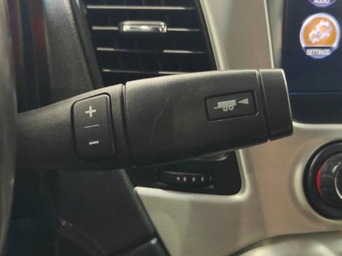 Used 2016 GMC Yukon XL SLE w/ Convenience Package image 42