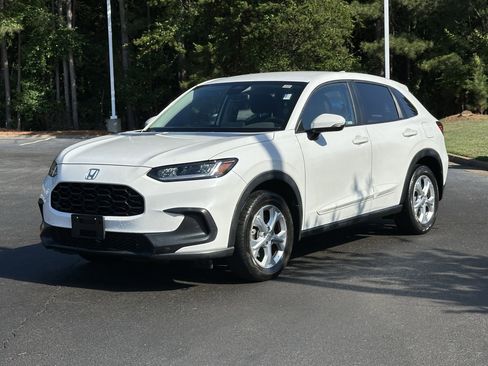 Used 2023 Honda HR-V LX image 5