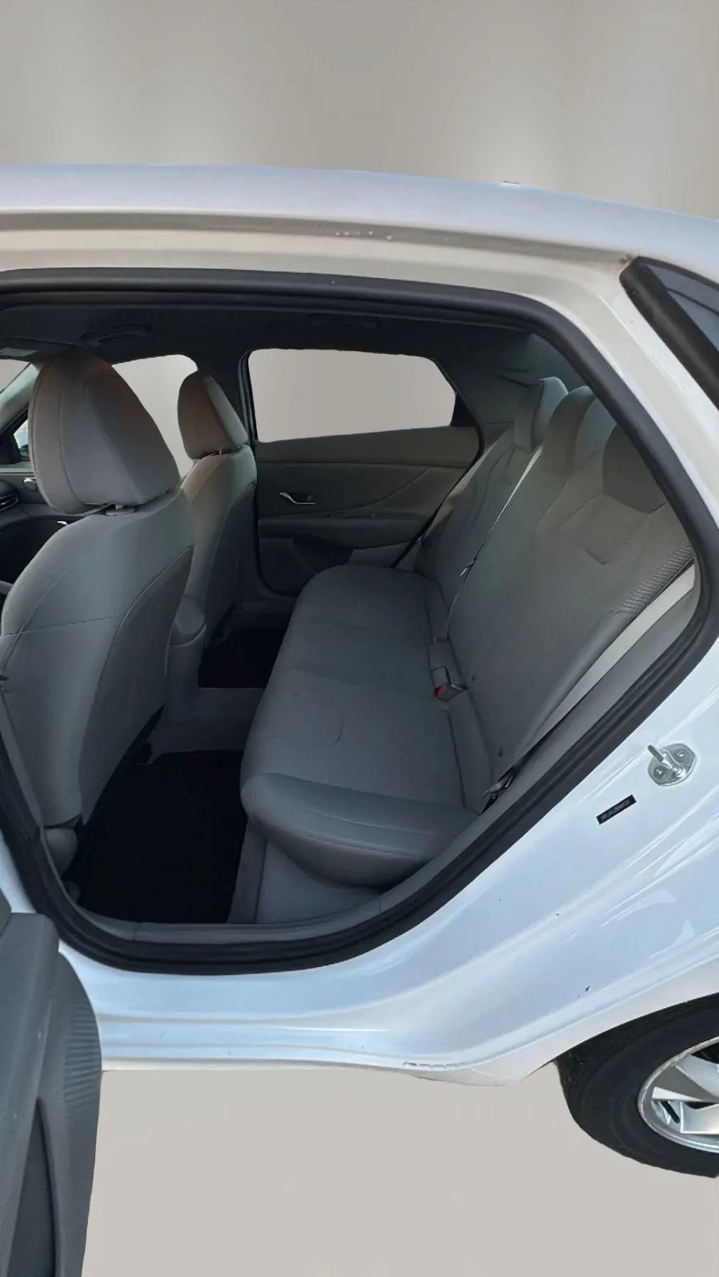 Used 2021 Hyundai Elantra SE FWD image 10