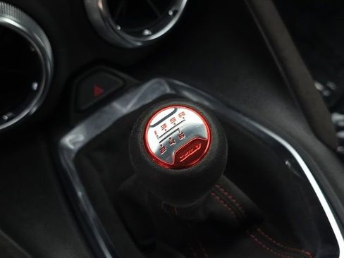 Used 2023 Chevrolet Camaro ZL1 RWD image 27
