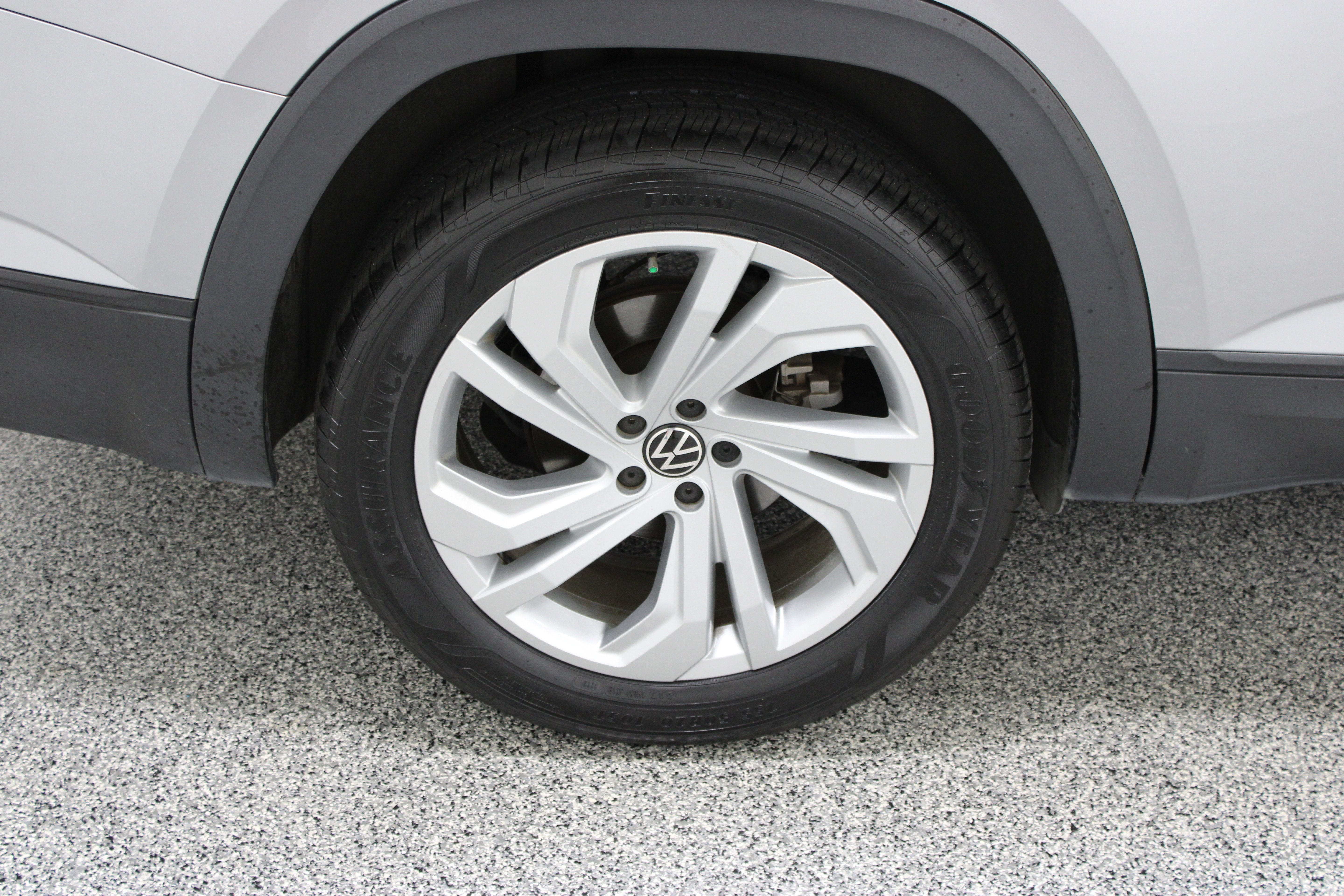 Used 2021 Volkswagen Atlas SE FWD image 6