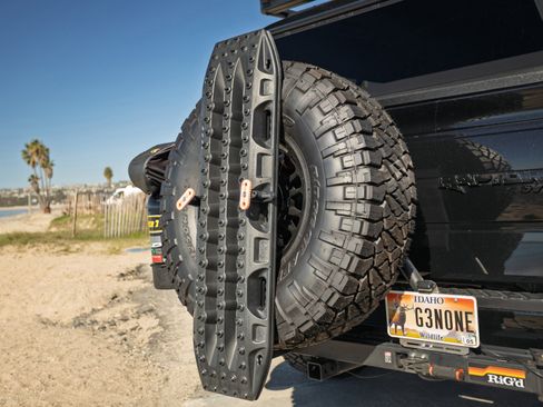 Used 2013 Ford F150 Raptor w/ Luxury Equipment Group image 19