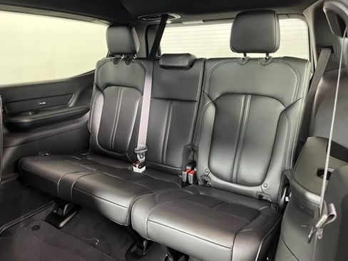Used 2026 Jeep Grand Wagoneer 4WD image 40