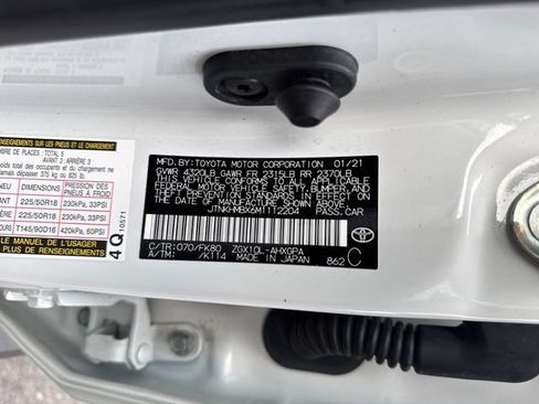 Used 2021 Toyota C-HR XLE FWD image 20