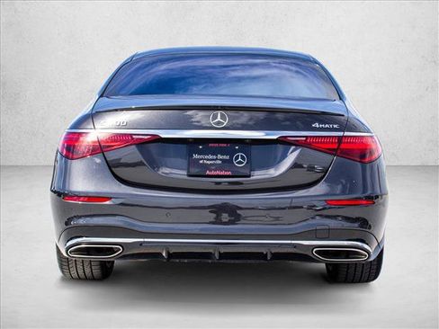Used 2022 Mercedes-Benz S 500 4MATIC w/ AMG Line Package image 6