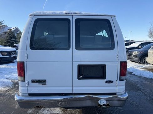 Used 2008 Ford E-350 and Econoline 350 XLT image 4