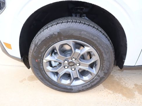 New 2026 Ford Maverick XLT FWD image 18