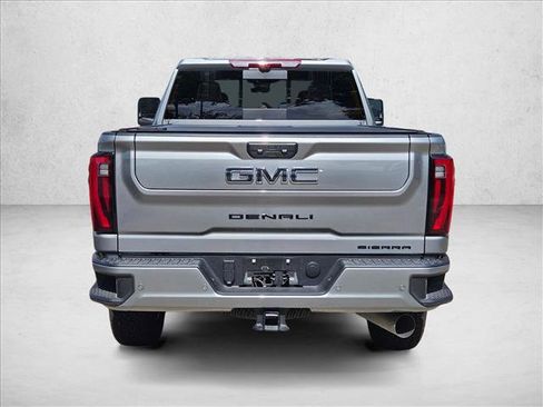 Used 2026 GMC Sierra 2500 Denali Ultimate w/ LPO, Black Badging Package AWD/4WD image 6