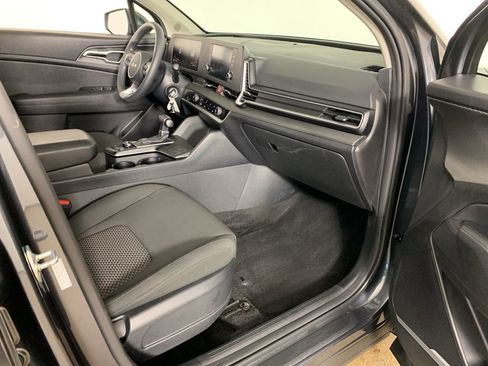 Used 2024 Kia Sportage LX image 38