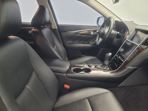 Used 2018 INFINITI Q50 Luxe w/ Essential Package (2.0T Luxe) RWD image 21