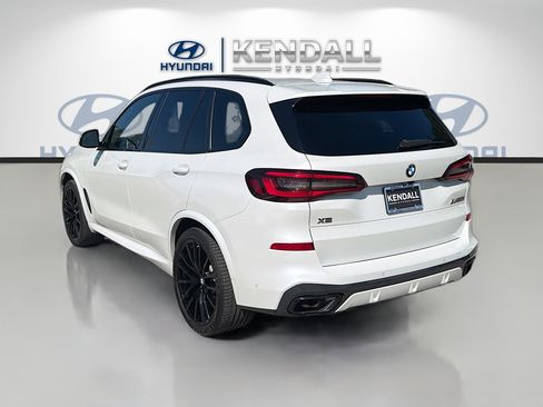 Used 2022 BMW X5 M50i w/ Executive Package AWD/4WD image 4