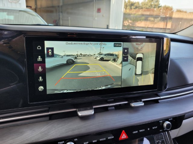 Used 2022 Kia Carnival SX FWD image 19