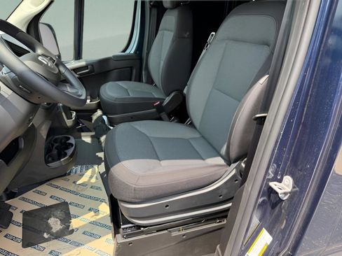 New 2025 RAM ProMaster 2500 w/ Premium Convenience Group image 28