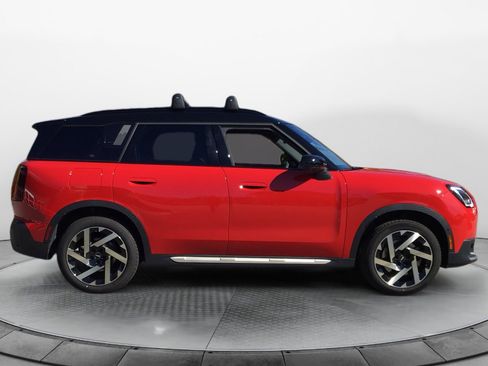 Certified 2025 MINI Cooper Countryman S image 8