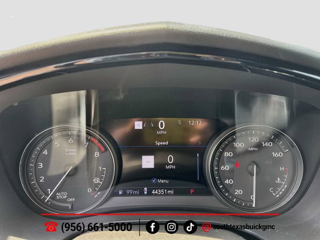 Used 2023 Cadillac XT6 Premium Luxury w/ Technology Package FWD image 16