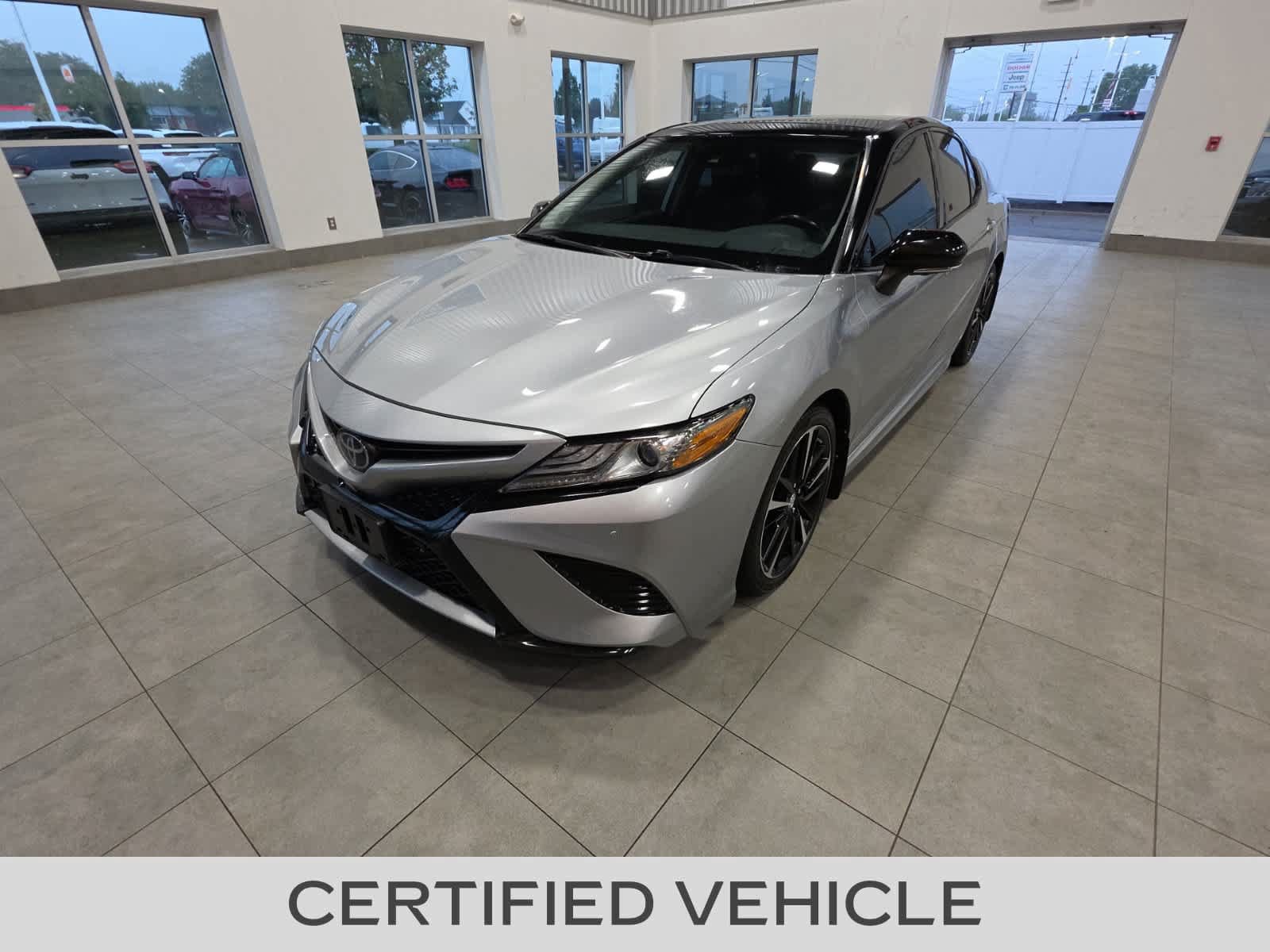 Used 2019 Toyota Camry FWD image 1