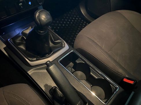 Used 2017 Toyota Tacoma TRD Sport image 34