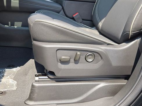 New 2025 Chevrolet Suburban Premier w/ Sun And Tow Package image 27