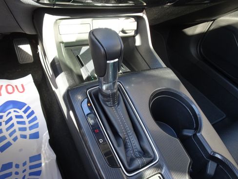 Used 2024 Honda Civic Touring image 19