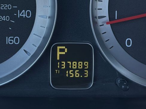 Used 2011 Volvo C70 T5 image 20