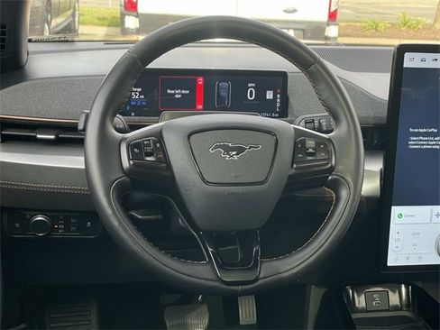 Certified 2022 Ford Mustang Mach-E GT image 8