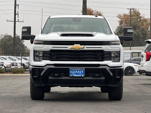 Used 2025 Chevrolet Silverado 2500 Custom w/ Custom Value Package image 9