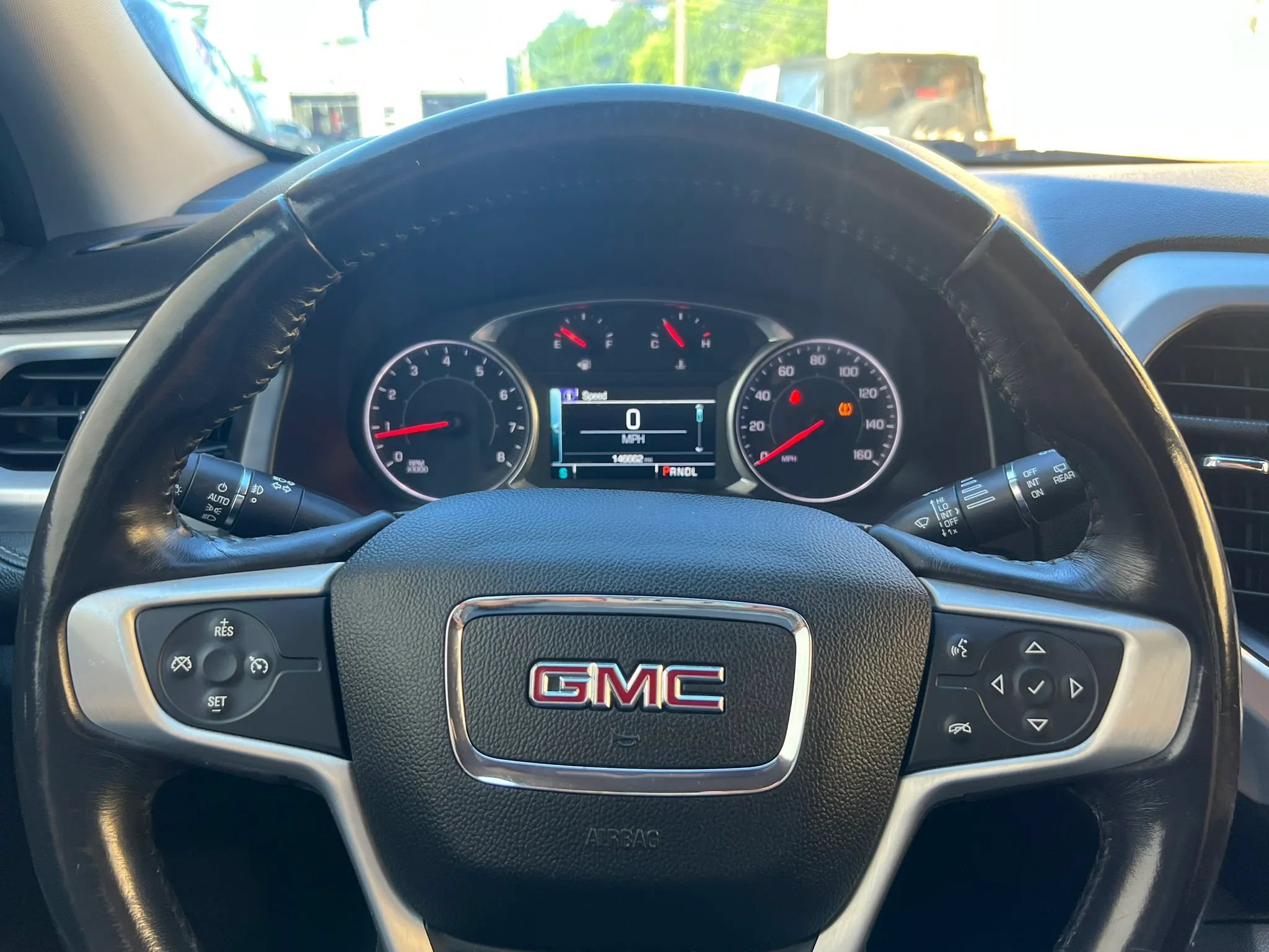 Used 2018 GMC Acadia SLT AWD/4WD image 17