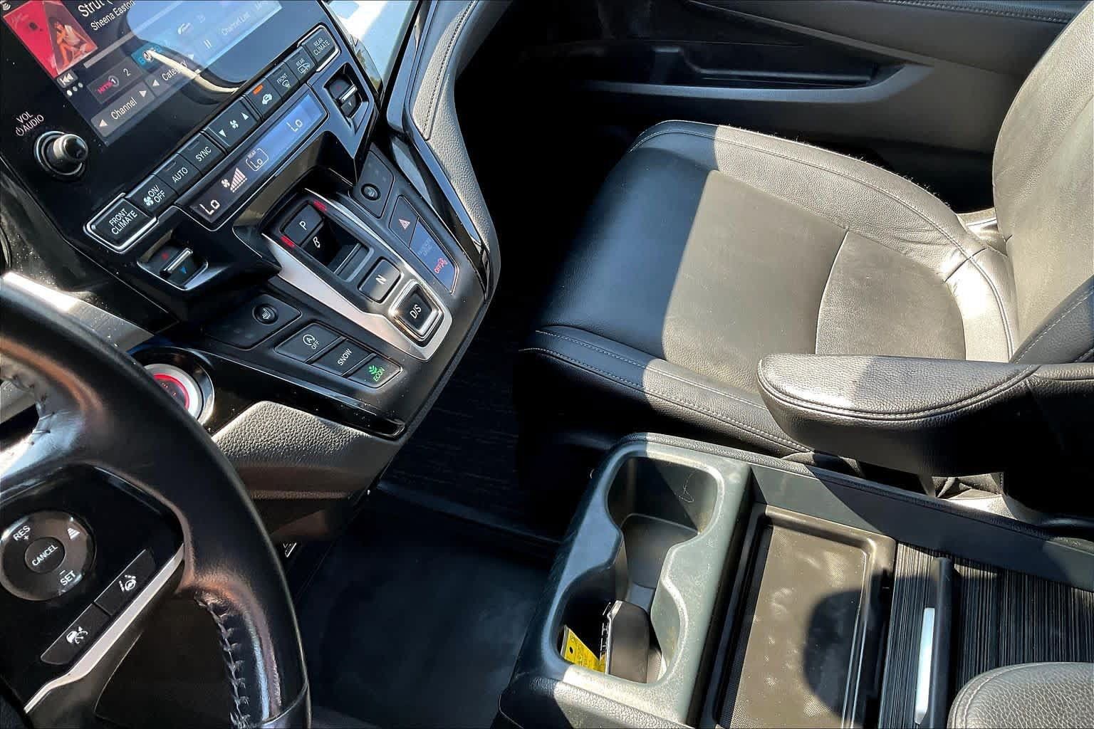 Used 2023 Honda Odyssey Touring image 17
