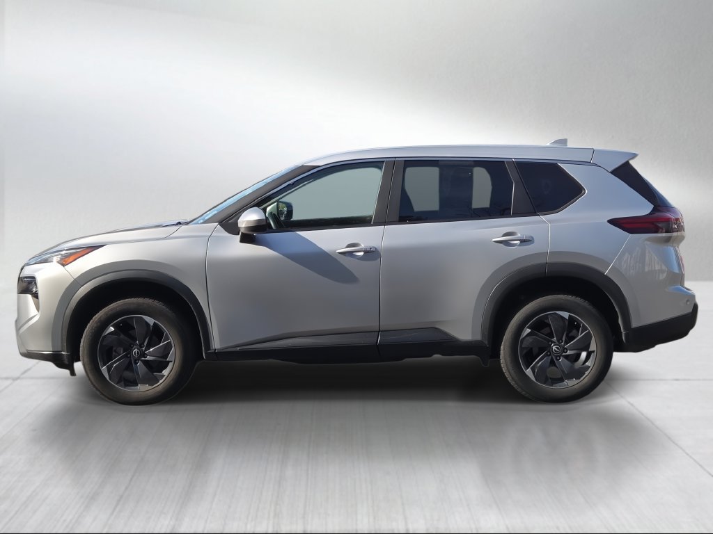 Used 2024 Nissan Rogue SV AWD/4WD image 7