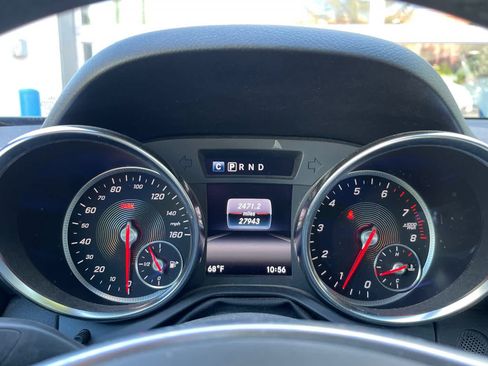 Used 2019 Mercedes-Benz SLC 300 image 12