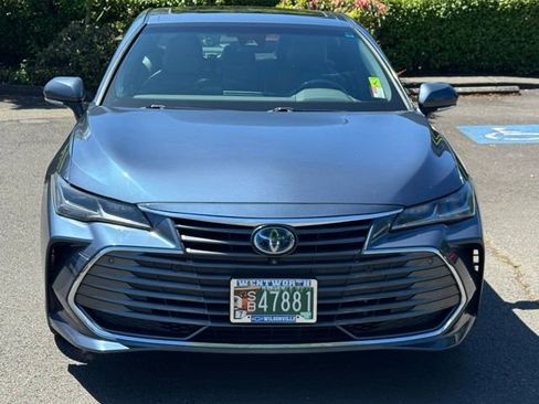 Used 2021 Toyota Avalon Limited w/ Advanced Safety Package FWD image 2