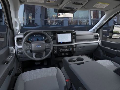 New 2026 Ford F250 XLT w/ XLT Premium Package AWD/4WD image 9