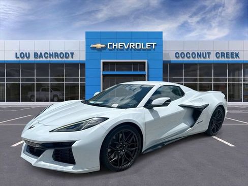 Used 2023 Chevrolet Corvette Z06 RWD image 4