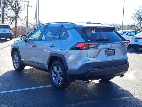 New 2025 Toyota RAV4 XLE image 4