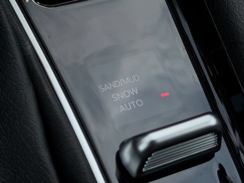 New 2026 Jeep Compass Latitude AWD/4WD image 15