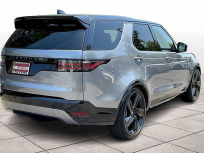 New 2025 Land Rover Discovery Dynamic SE