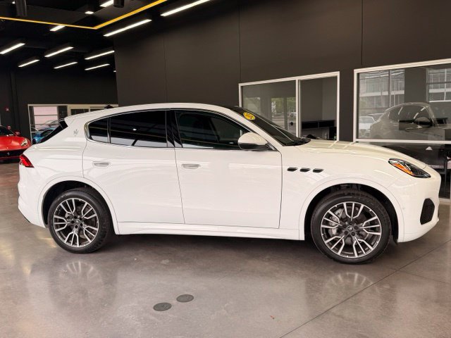 Used 2025 Maserati Grecale Modena AWD/4WD image 6
