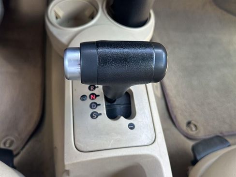 Used 2005 Volkswagen Beetle GLS FWD image 18