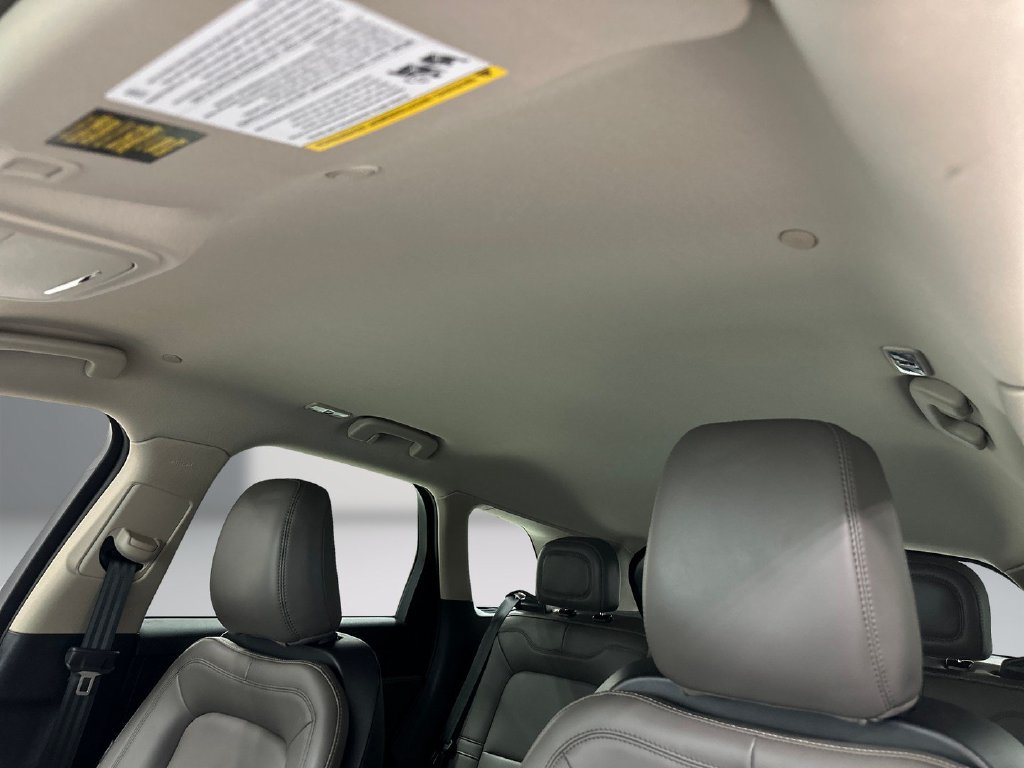 Used 2025 Lincoln Corsair FWD image 17