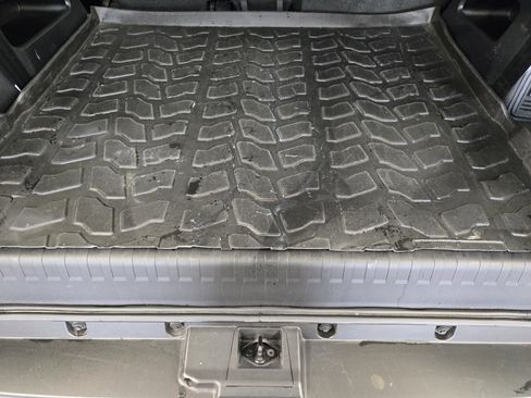 Used 2022 Toyota 4Runner SR5 Premium w/ Moonroof Package RWD image 34