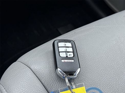 Used 2019 Honda Pilot Touring image 30