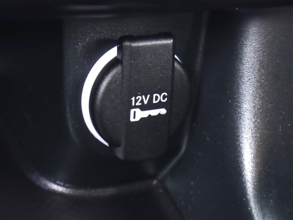 Used 2015 Dodge Charger R/T RWD image 22