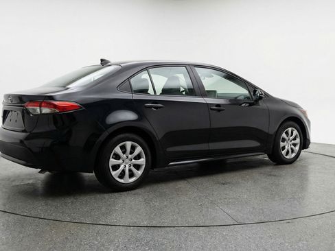 Used 2025 Toyota Corolla LE FWD image 9