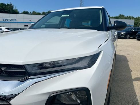 Used 2023 Chevrolet TrailBlazer LS AWD/4WD image 50