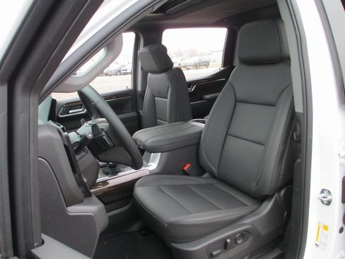 New 2026 GMC Sierra 1500 Elevation w/ Elevation Premium Package image 12