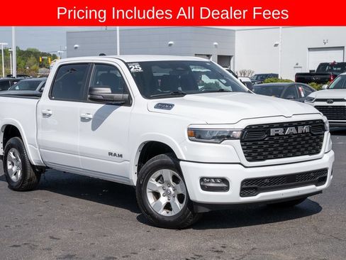 Used 2025 RAM 1500 Big Horn AWD/4WD image 1