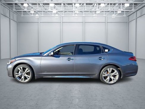 Used 2017 INFINITI Q70 L 3.7 image 7