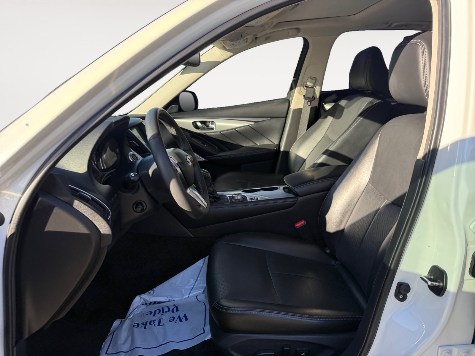 Used 2023 INFINITI Q50 Luxe RWD image 10
