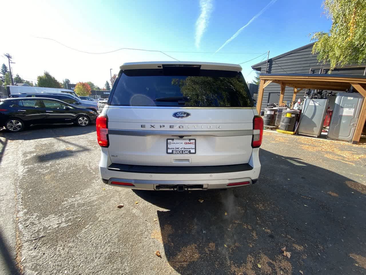 Used 2024 Ford Expedition XLT AWD/4WD image 5
